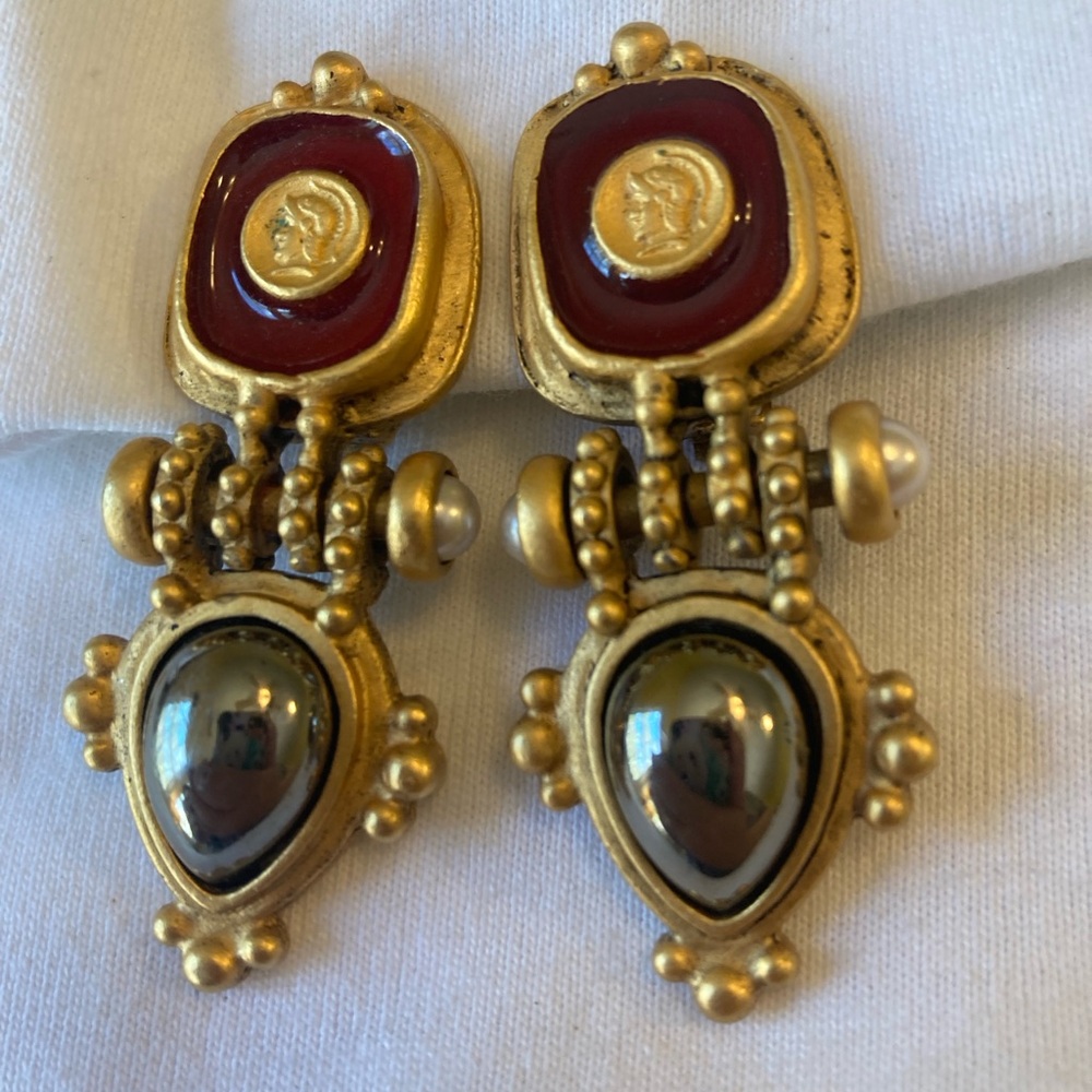 Etruscan Inspired Clip Earrings Faux Coin Neo Classical Vintage Intaglio Cameo - Picture 4 of 9